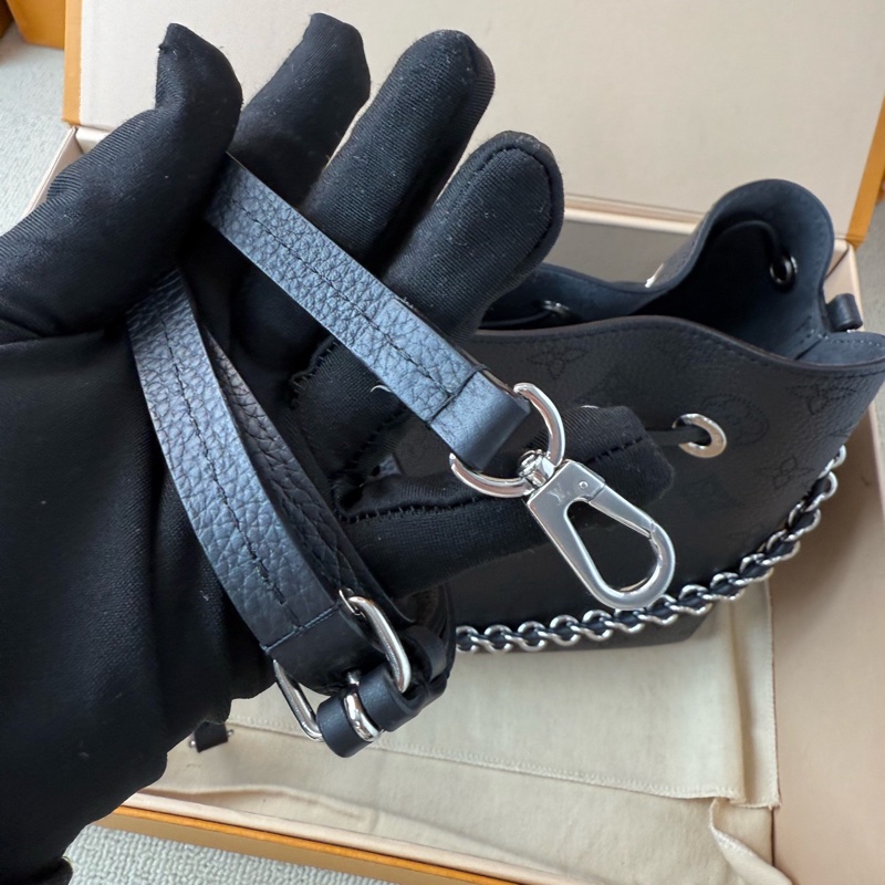 LV Bella 牛皮 黑色月光女神 部份五金帶膜 尺寸約22x14x19-7