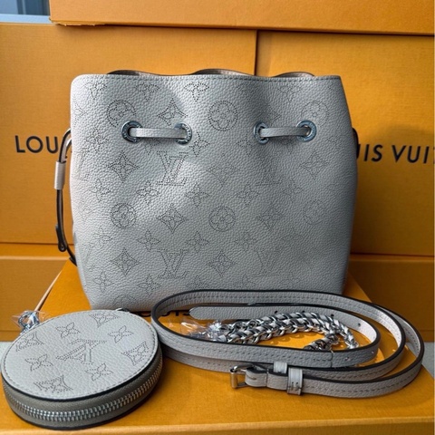 LV 月光女神 bella 大象灰 芯片款 尺寸約19x22x14cm