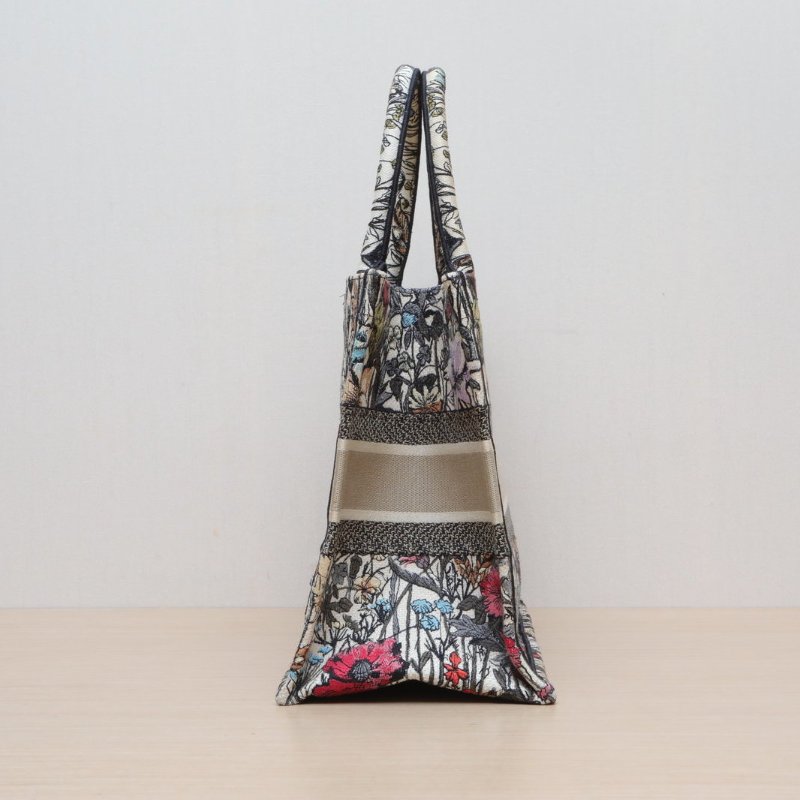 DIOR BookTote中號36圖案帆布2020PetitesFleurs繁花刺繡肩背包-4