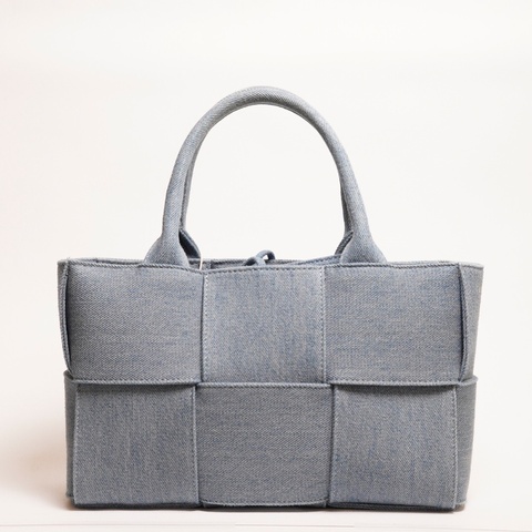 Bottega Veneta 丹寧編織托特包（Arco Tote）