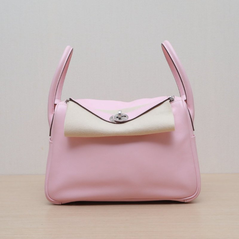 HERMES Lindy263Q新櫻花粉Swift皮X刻銀扣肩背包-1