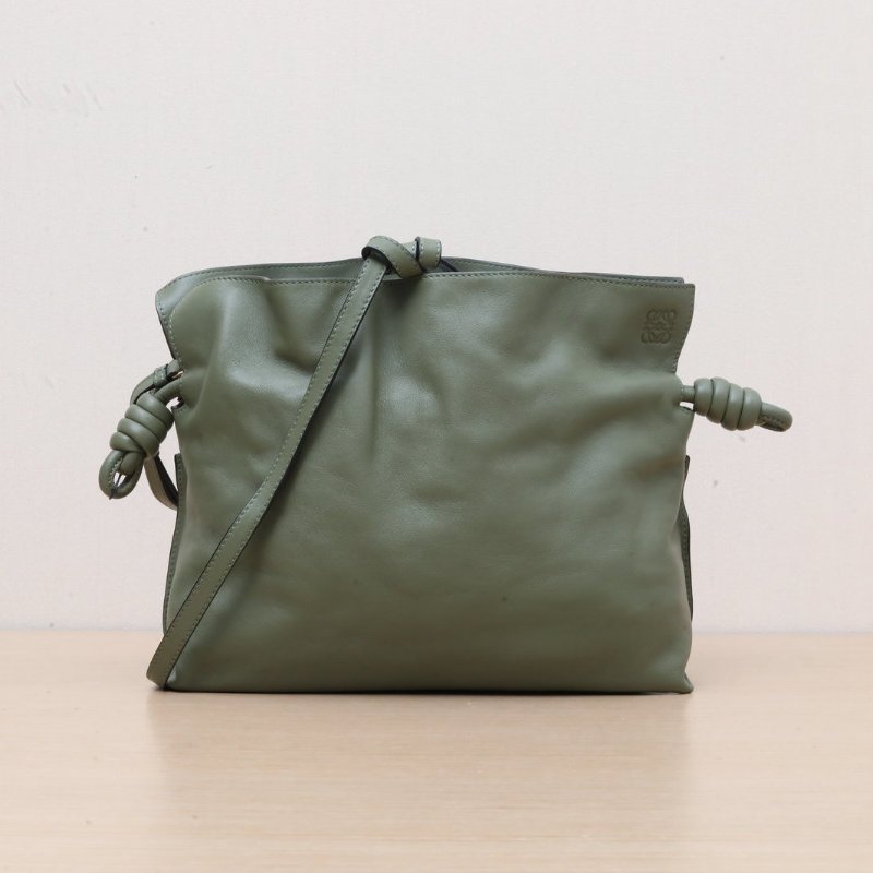 LOEWE FlamencoClutch扭結抽繩福袋包手拿單肩斜挎包中號30綠色牛皮肩背包-1
