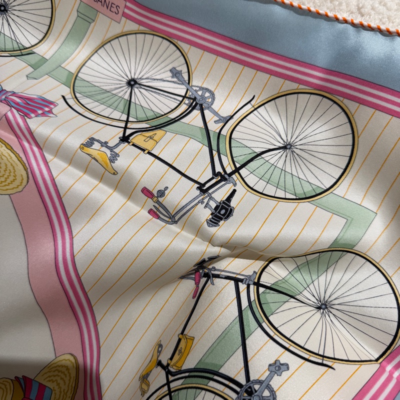 Hermes 🤎Cnanel 腳踏車絲巾 🤎全新-4