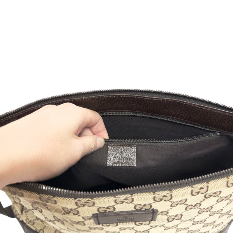 GUCCI GG 斜背袋-15