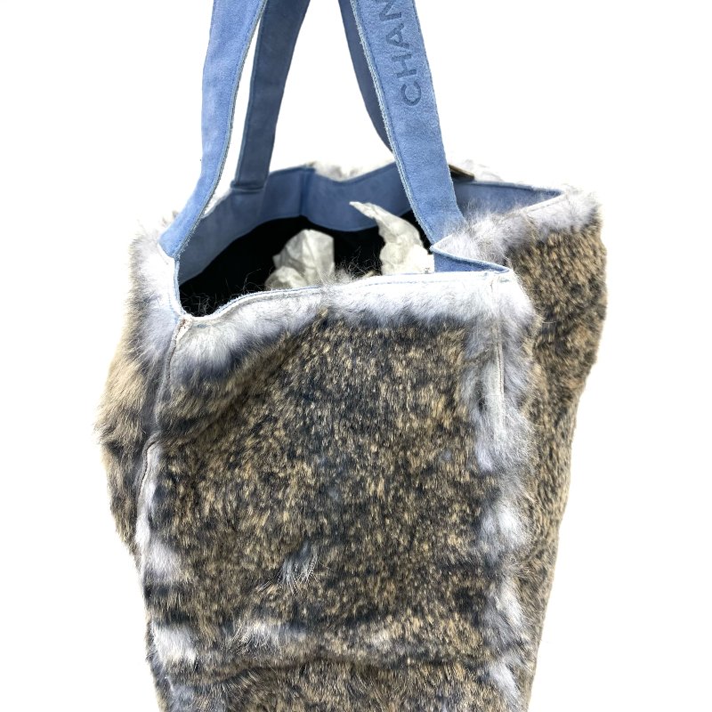 △ Chanel 香奈兒 Blue Rabbit Fur Tote Bag No.5 藍色兔毛托特袋 No.5 -257021578-5