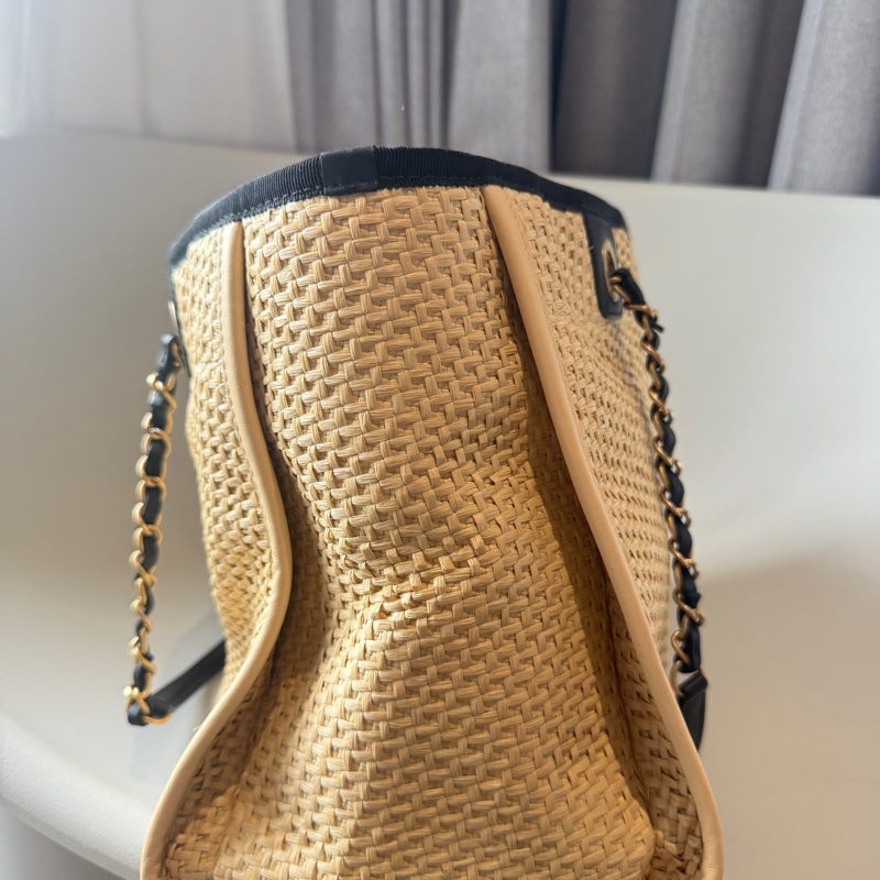 Chanel 限量版拉菲草沙灘包-7