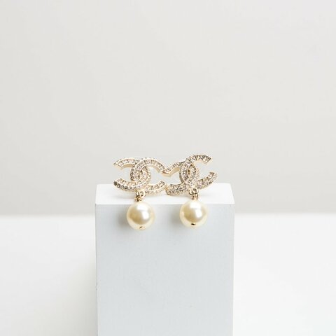 二手Chanel 經典款雙C珍珠耳環