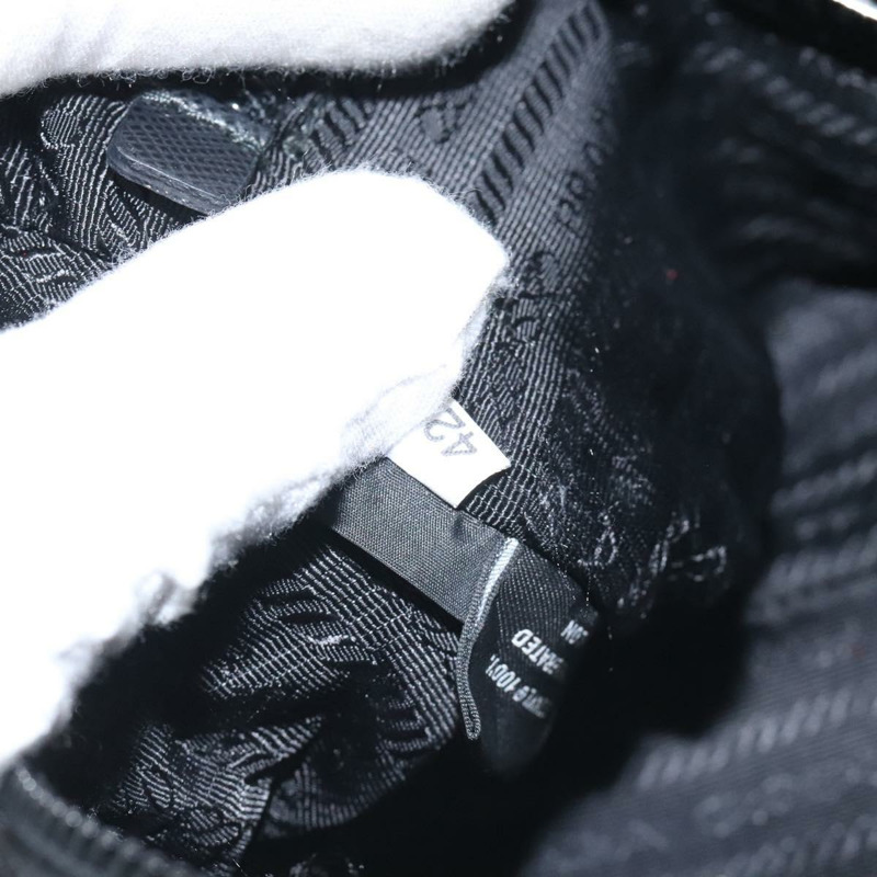 【日本直送】PRADA 黑色尼龍手拿包 Auth SW1012-11