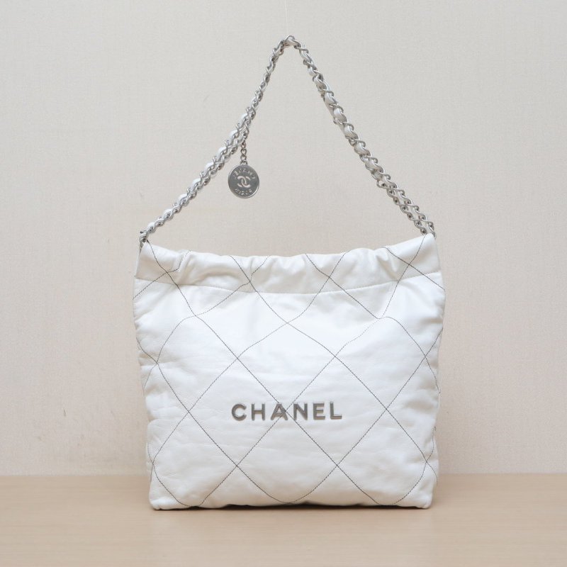 CHANEL 22BagTote托特包小號30白色牛皮晶片開銀扣肩背包-1