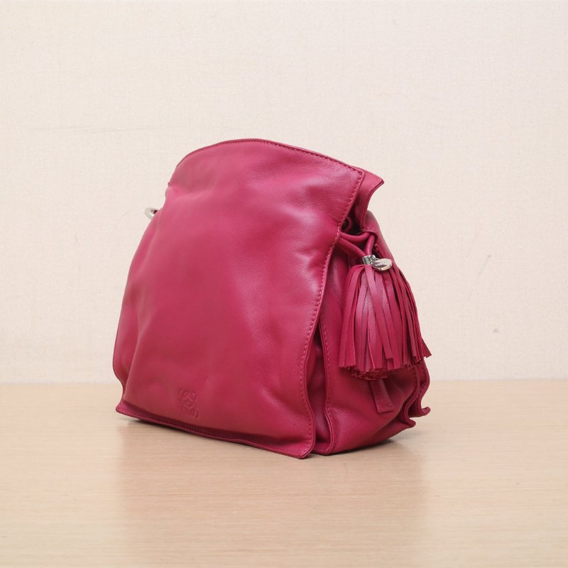 LOEWE 紫色羊皮銀扣Flamenco福袋流蘇斜跨包肩背包-3