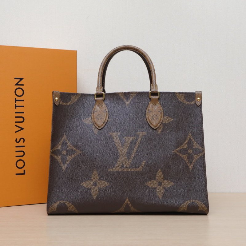 LOUIS VUITTON Onthego中號35老花PVC晶片肩背包-0