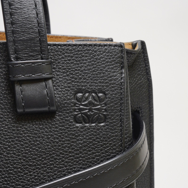 LOEWE Gate top handle - 小號黑-5