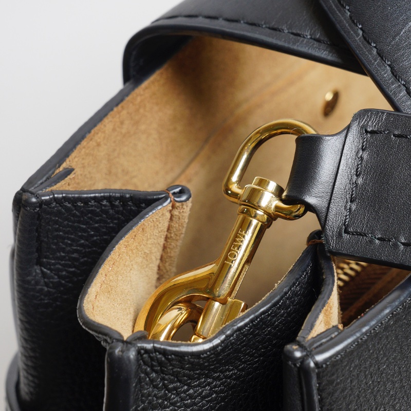 LOEWE Gate top handle - 小號黑-21