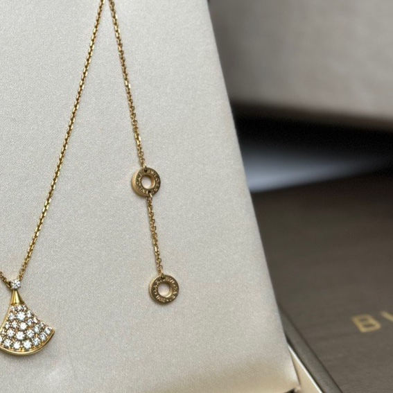 【全套有卡❤️】BVLGARI DIVAS’Dream系列項鍊經典小扇子滿鑽玫瑰金-4
