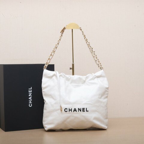 CHANEL 22BagTote托特包小號30白色牛皮晶片開黑扣肩背包