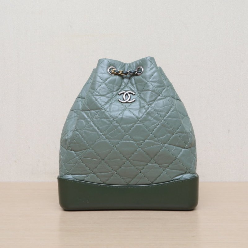 CHANEL GABRIELLE流浪雙肩包小號22.5拼色牛皮24開金銀扣綠色肩背包-1