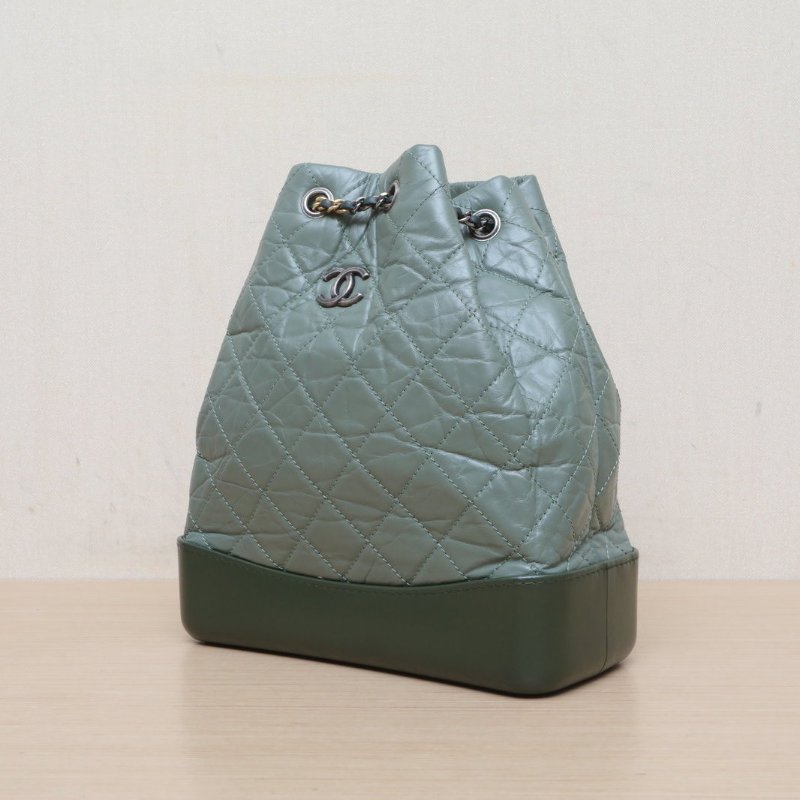 CHANEL GABRIELLE流浪雙肩包小號22.5拼色牛皮24開金銀扣綠色肩背包-3