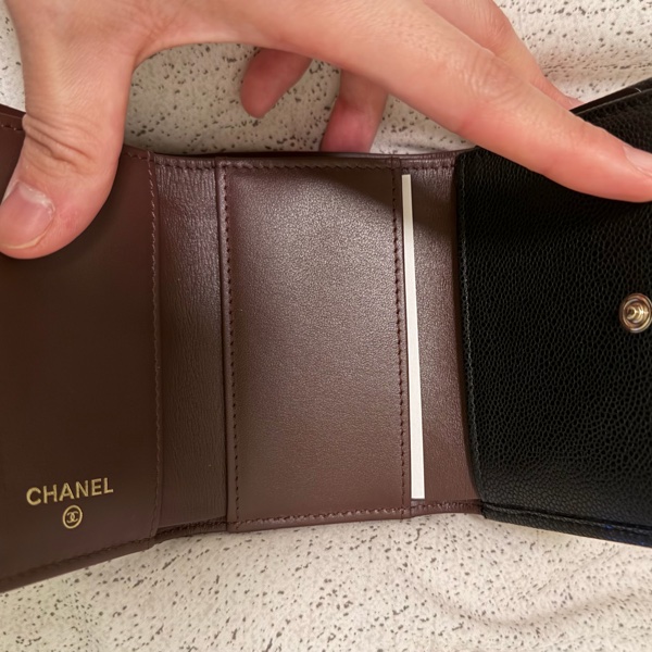 （全新全配）CHANEL 經典口蓋Mini三折短夾 - 黑金-9