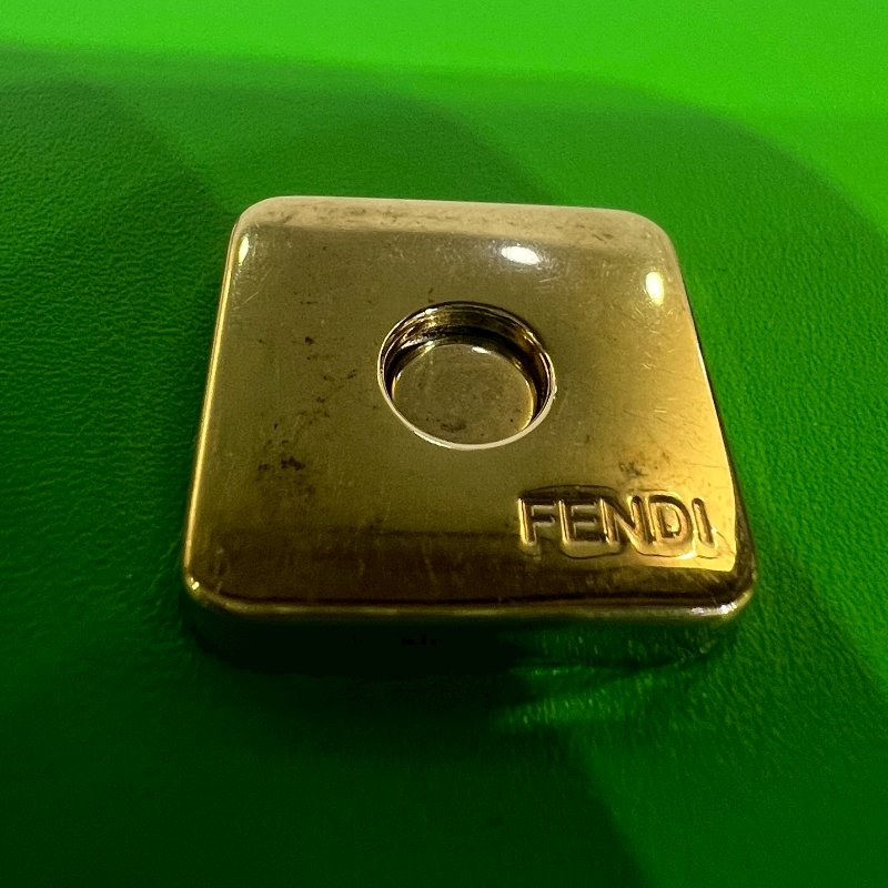 【美收精品】FENDI綠色肩背包 4-346-13