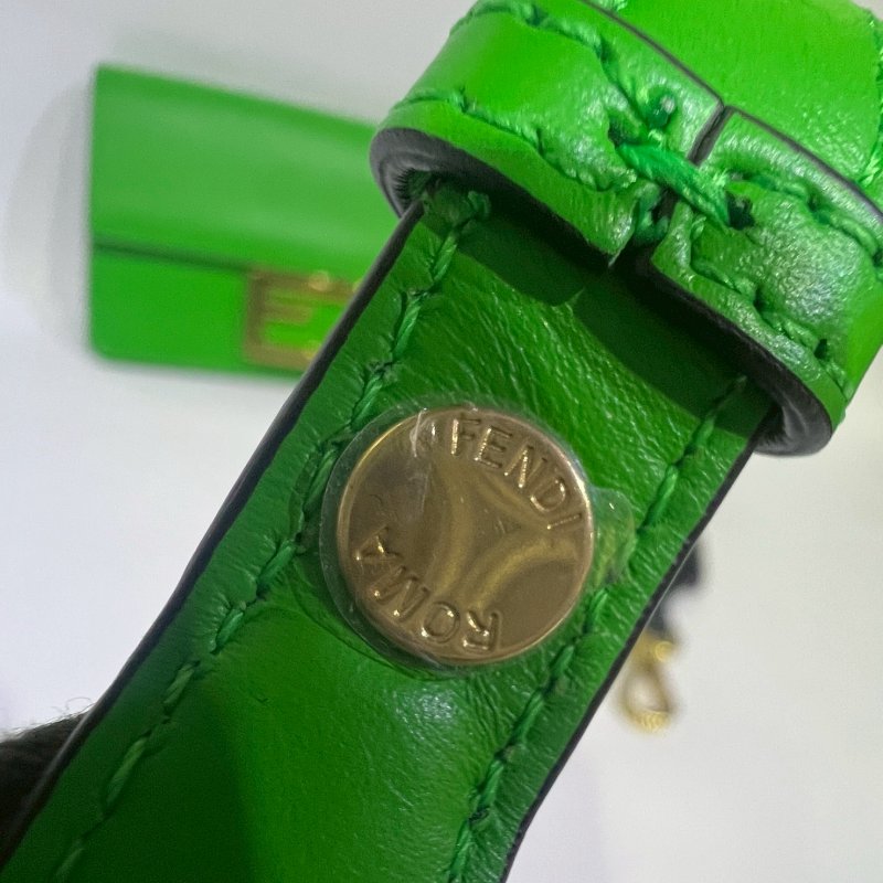 【美收精品】FENDI綠色肩背包 4-346-22
