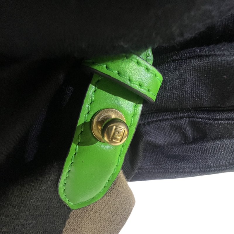 【美收精品】FENDI綠色肩背包 4-346-25