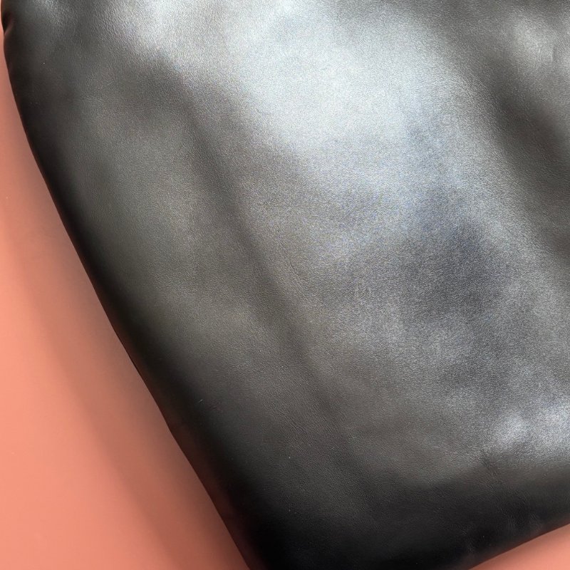 ::miumiu:: IVY 黑色皮革手袋 肩背包-22