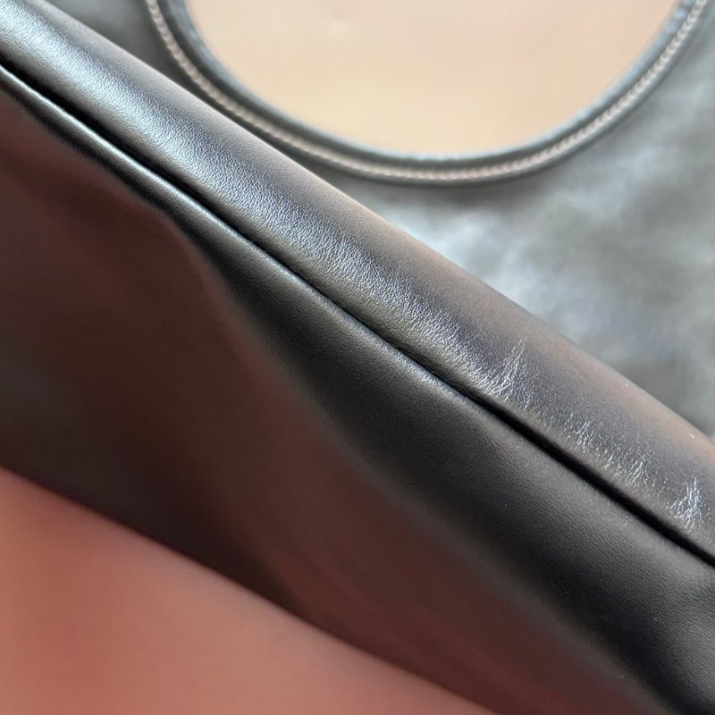 ::miumiu:: IVY 黑色皮革手袋 肩背包-27