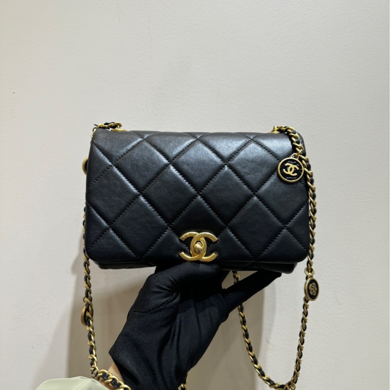 【閒置❤️】 Chanel 24S黑色金幣鏈條肩帶woc包包 斜挎包 金幣山茶花口蓋包-1