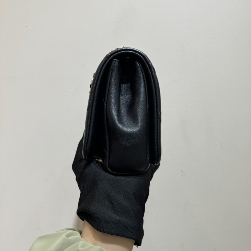 【閒置❤️】 Chanel 24S黑色金幣鏈條肩帶woc包包 斜挎包 金幣山茶花口蓋包-4