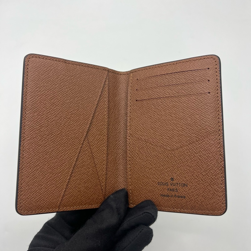 LV/路易威登卡包-3