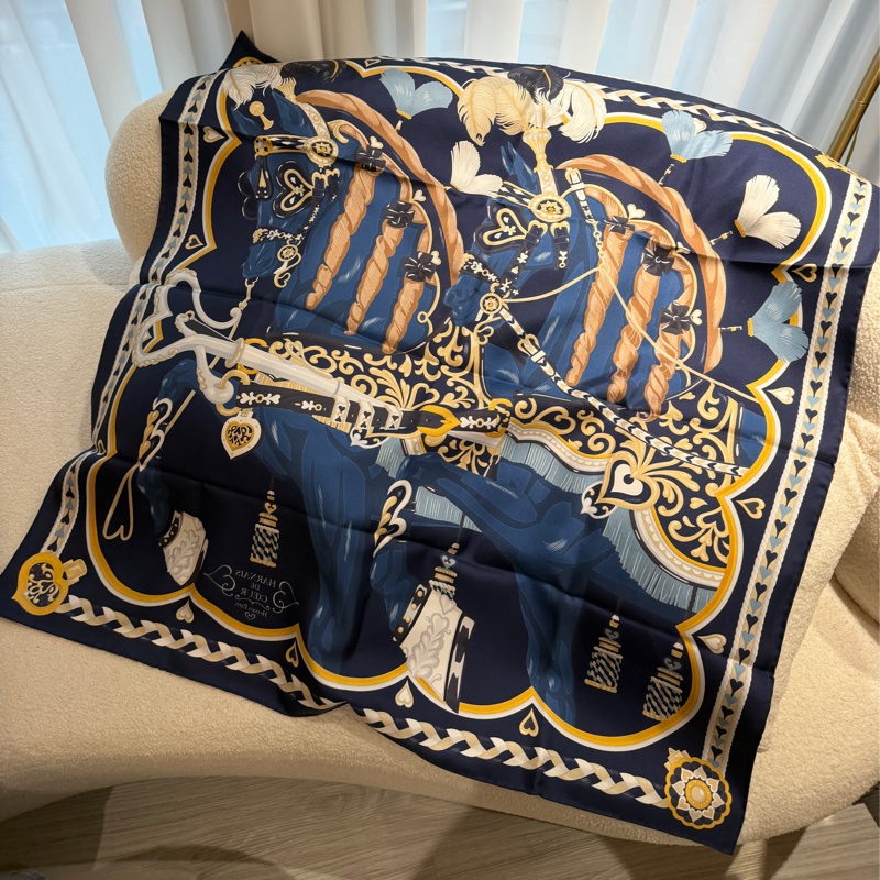 Hermes 心形輓具絲巾 🩵全新💙-0