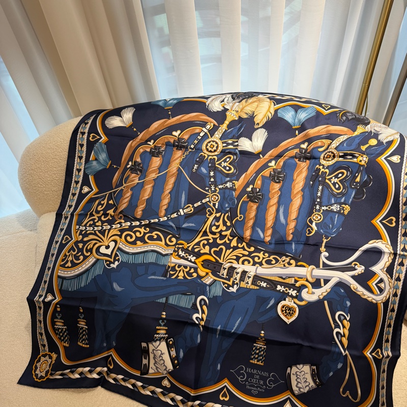 Hermes 心形輓具絲巾 🩵全新💙-5