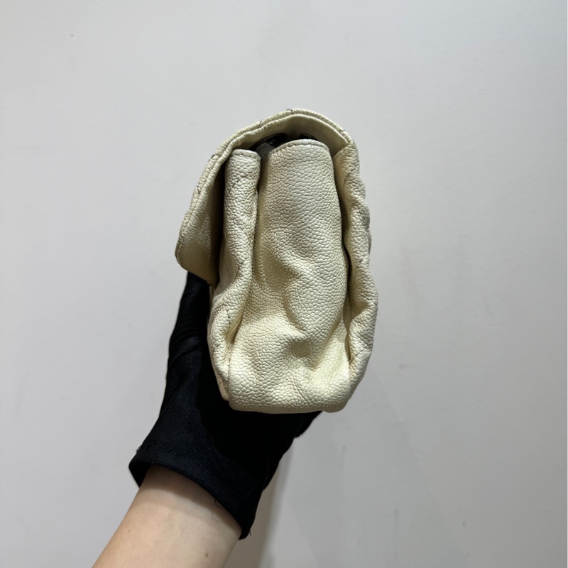 【閒置❤️】 Chanel 季節款CF 米白色荔枝牛皮 做舊風格 可單肩斜挎-4
