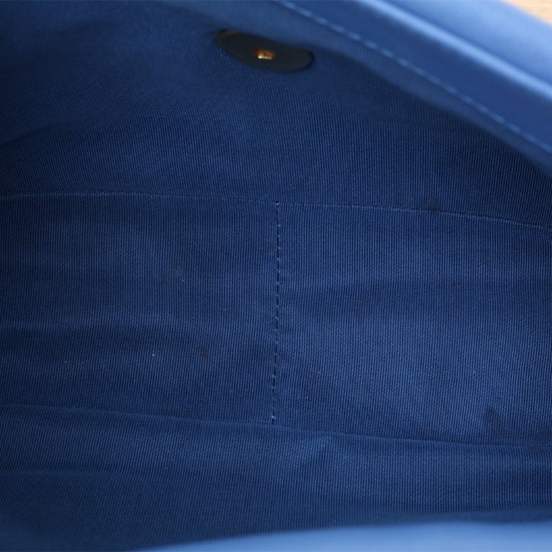 CHANEL 19BAG口蓋包小號26藍色羊皮29開金銀扣肩背包-3