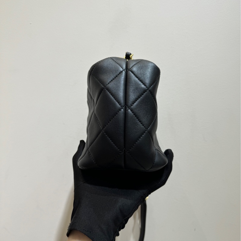 【閒置❤️】 Chanel 22S秀款水鑽手柄鏈條 hobo 飯盒包  芯片款 可手提可斜挎-4