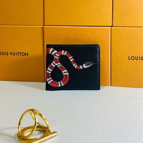 ✨經典不敗 Gucci 古馳 珊瑚蛇黑對開8卡短夾