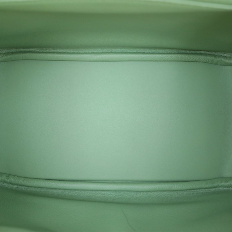 HERMES Lindy263I牛油果綠EC皮Z刻銀扣肩背包-2