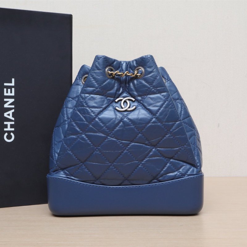 CHANEL GABRIELLE流浪雙肩包小號22.5藍色牛皮24開金銀扣菱格紋肩背包-0