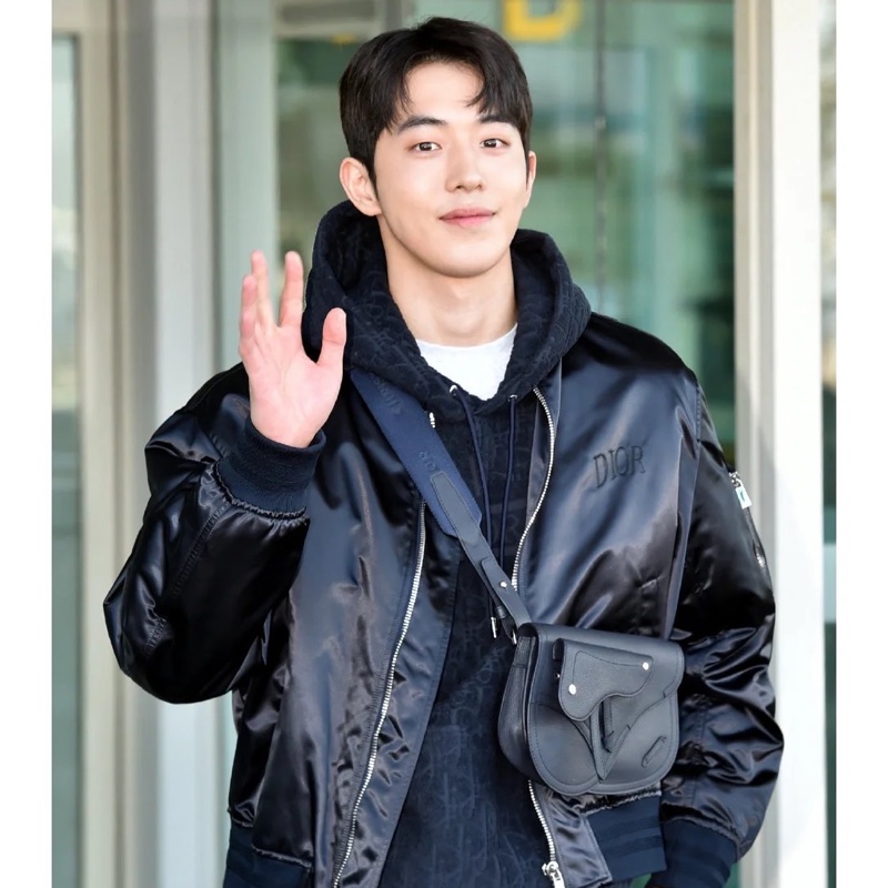 DIOR 迪奧 Saddle 黑色粒面 南柱赫 馬鞍包 胸包 腰包 肩背包 側背包 斜背包-2