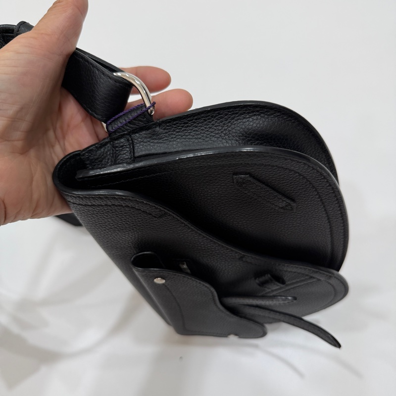DIOR 迪奧 Saddle 黑色粒面 南柱赫 馬鞍包 胸包 腰包 肩背包 側背包 斜背包-30
