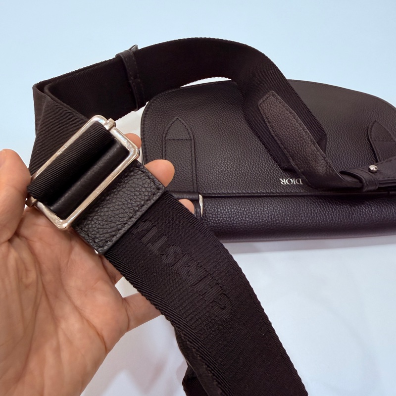 DIOR 迪奧 Saddle 黑色粒面 南柱赫 馬鞍包 胸包 腰包 肩背包 側背包 斜背包-36