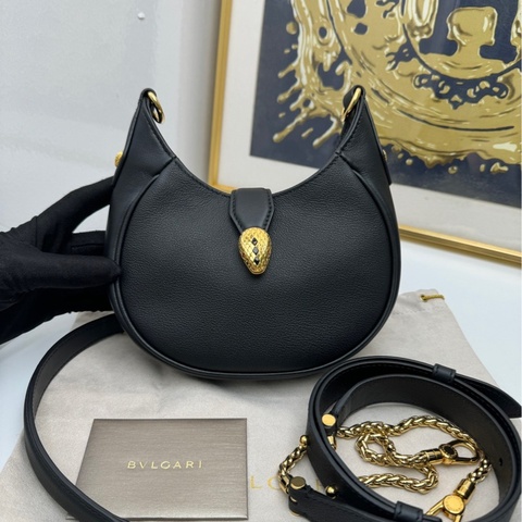 【全🆕 閒置】 Bvlgari serpenti ellipse系列 月牙芯片款蛇頭磁扣小牛皮手提斜挎單肩包小號