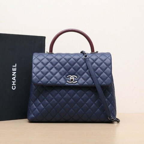 CHANEL CocoHandle超大號MAXI蜥蜴皮手柄藍色荔枝牛皮23開銀扣肩背包