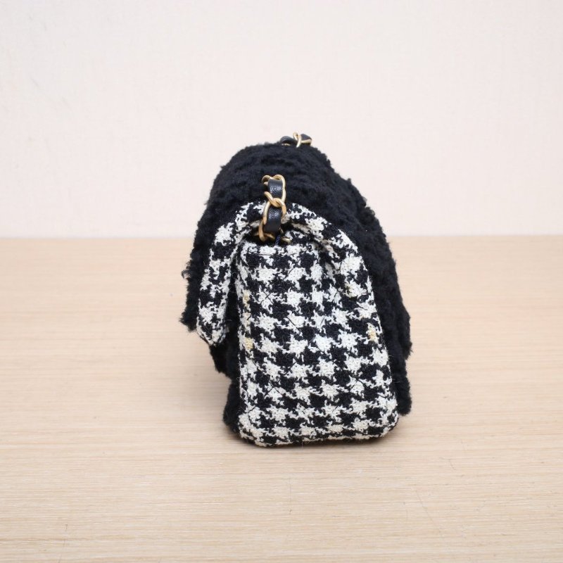 CHANEL CF口蓋包方胖子17黑白毛呢/羊羔毛30開金扣肩背包-4