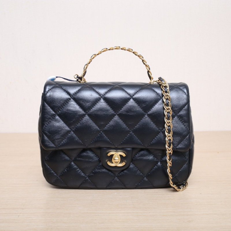 CHANEL 23SCF小號23黑色羊皮晶片開金扣雙圈皮穿鏈手柄肩背包-1