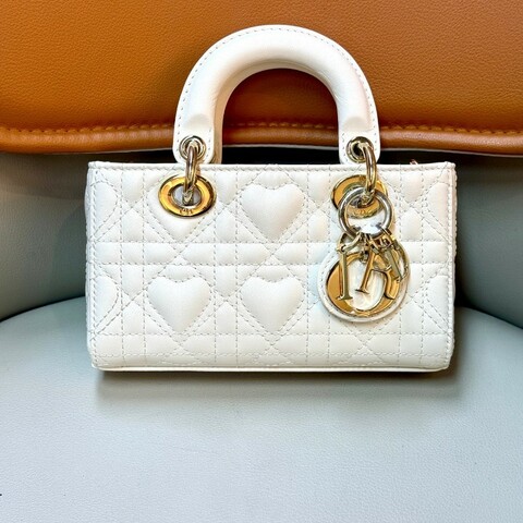 Dior/迪奧D-joy愛心橫版戴妃mini迷你白色羊皮金扣 單包無肩帶