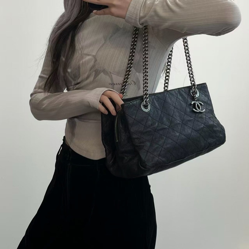 「JL精品代購」香奈兒黑銀牛皮雙鏈條單肩托特包-2