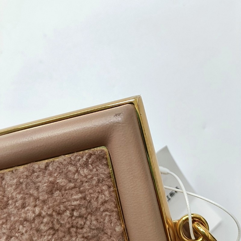 FENDI First 小號 淺粉色毛呢斜挎包 金色五金 可拆卸肩帶 9.9新-8