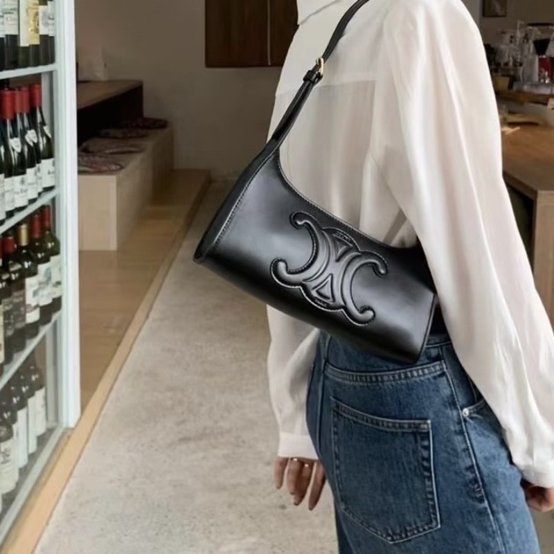 CELINE 浮雕凱旋門CUIR腋下包 牛皮 黑色肩背包-9