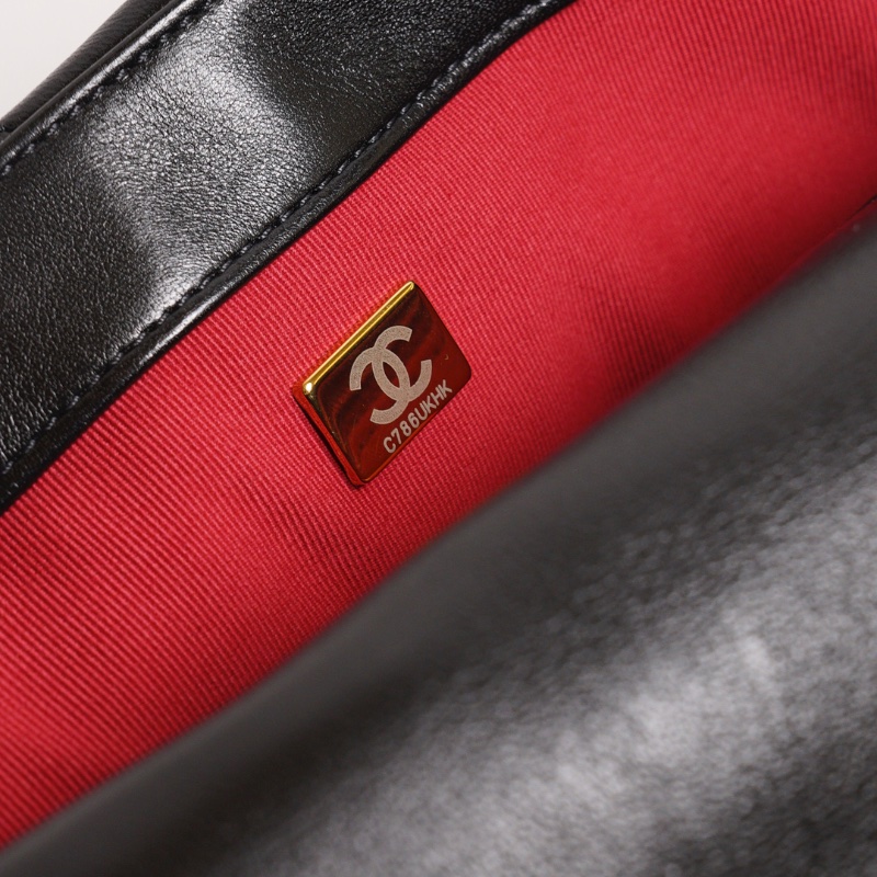 CHANEL 19 Bag 菱格紋羊皮手提肩背包 26 - 黑金-21